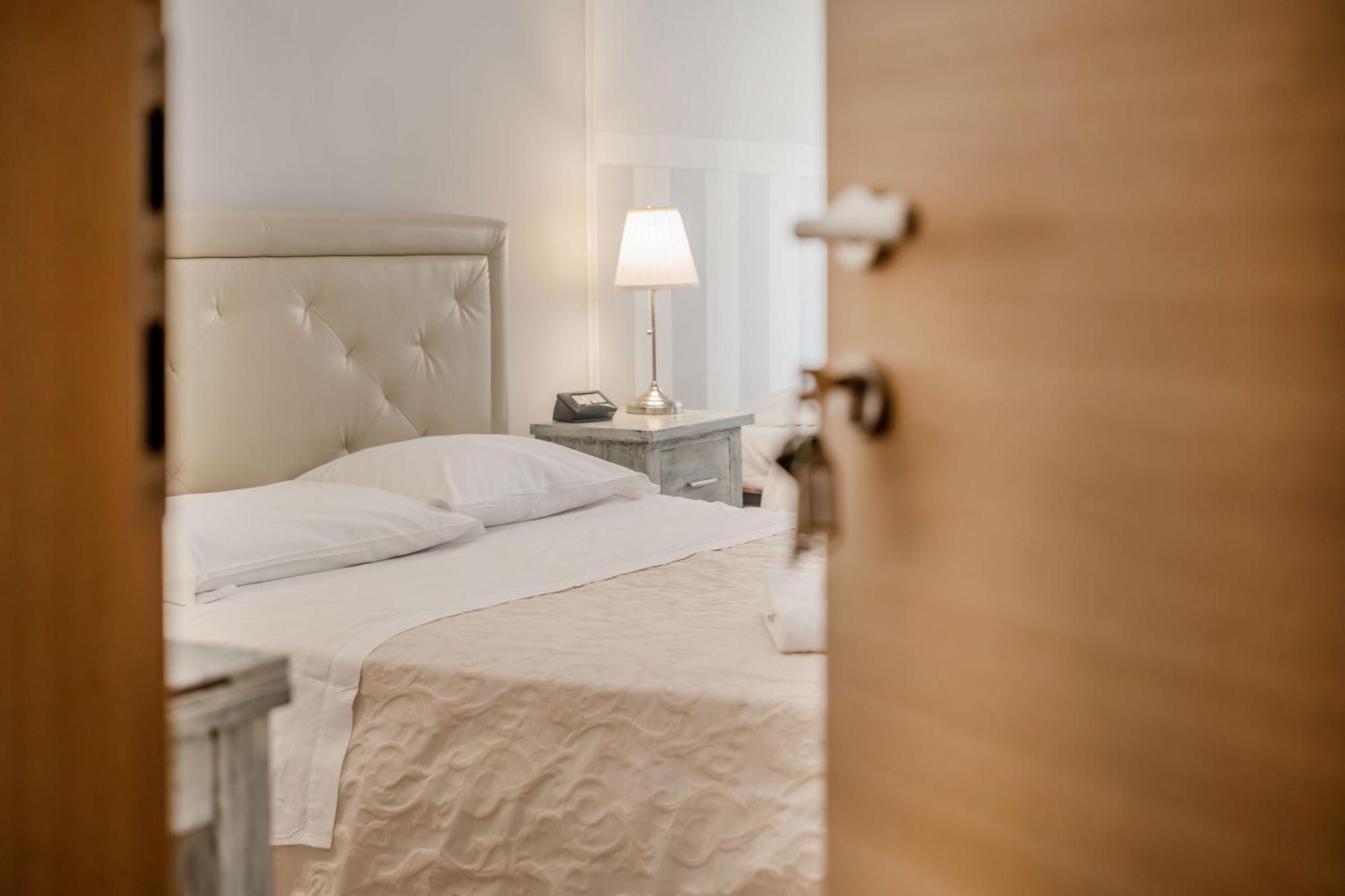 Al Teatro Hotell Verona Eksteriør bilde
